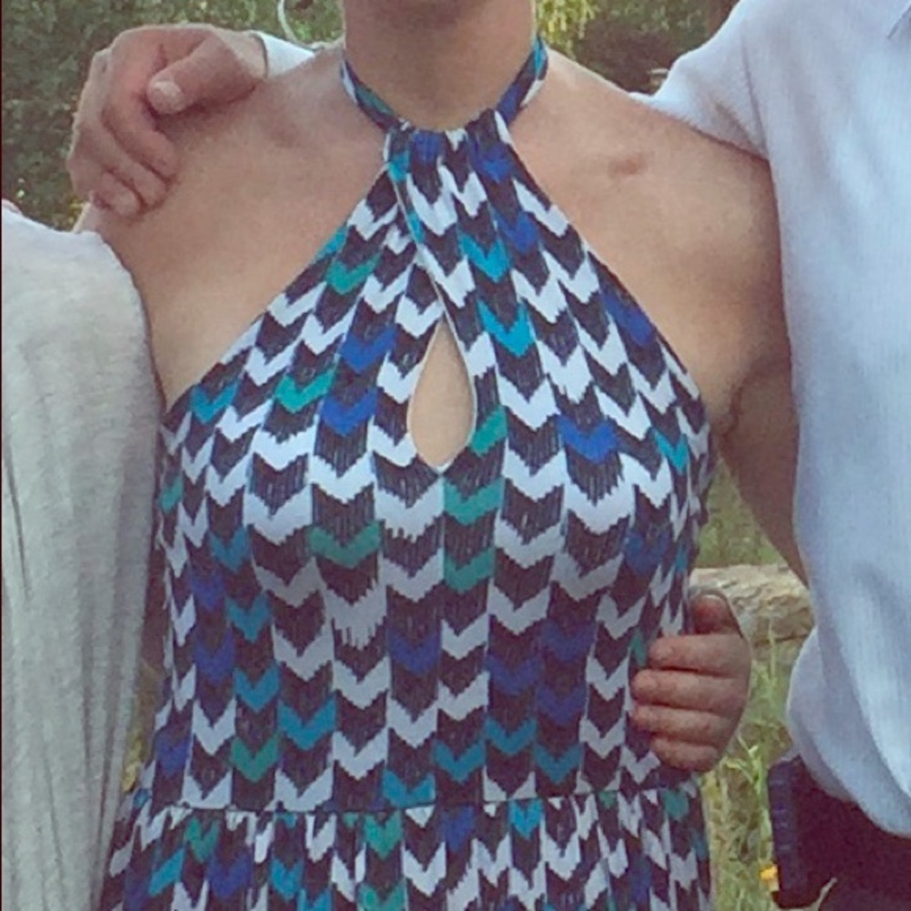 Gilli Dress - Picture 2 of 4